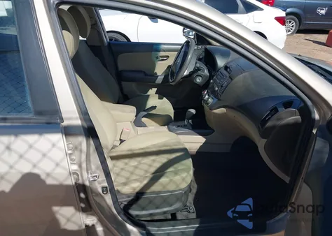 2010 Hyundai Elantra Gls z USA, uszkodzony, nr VIN KMHDU4AD4AU051019